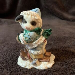Enesco Mary's Moo Moos Skiing Girl Figurine